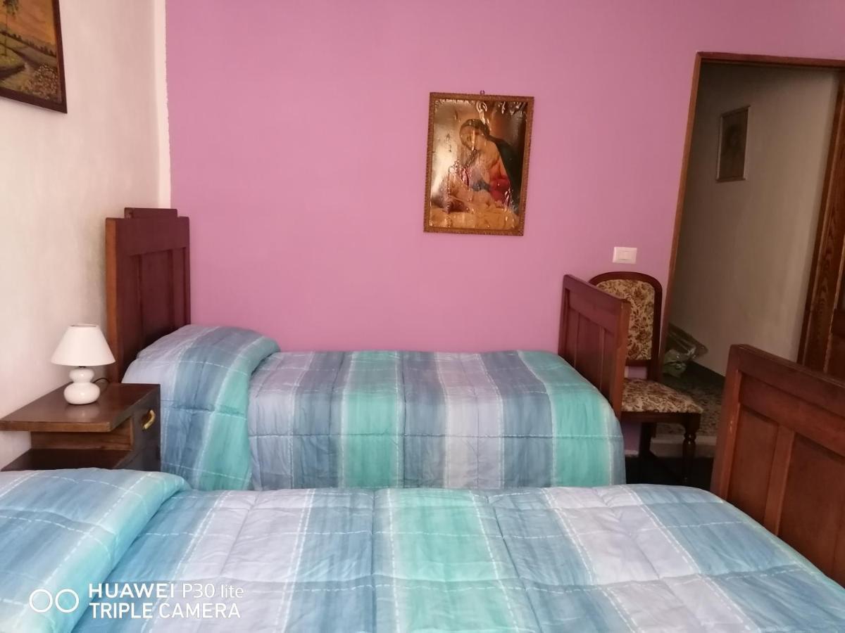 La Casa Di Luisa Santu Lussurgiu Exterior foto