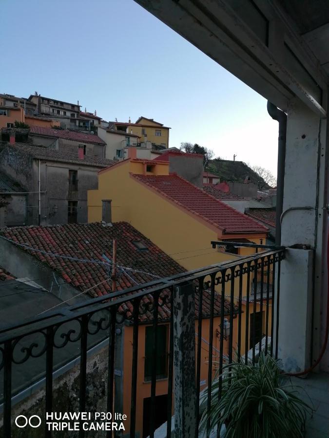 La Casa Di Luisa Santu Lussurgiu Exterior foto